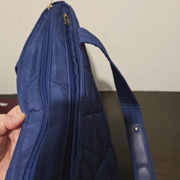 Fit & Fresh Blue Metro Quilted Carry -All Tote w/ Insulated Lunch Compartment - Picture 11 of 12